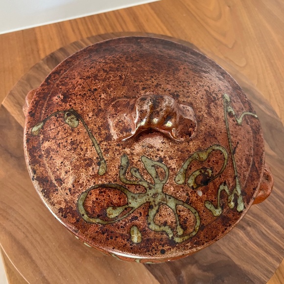 SELFRIDGE Signed Art Pottery Glazed Ceramic Bowl & Lid Side Handles Made Canada - Picture 8 of 17